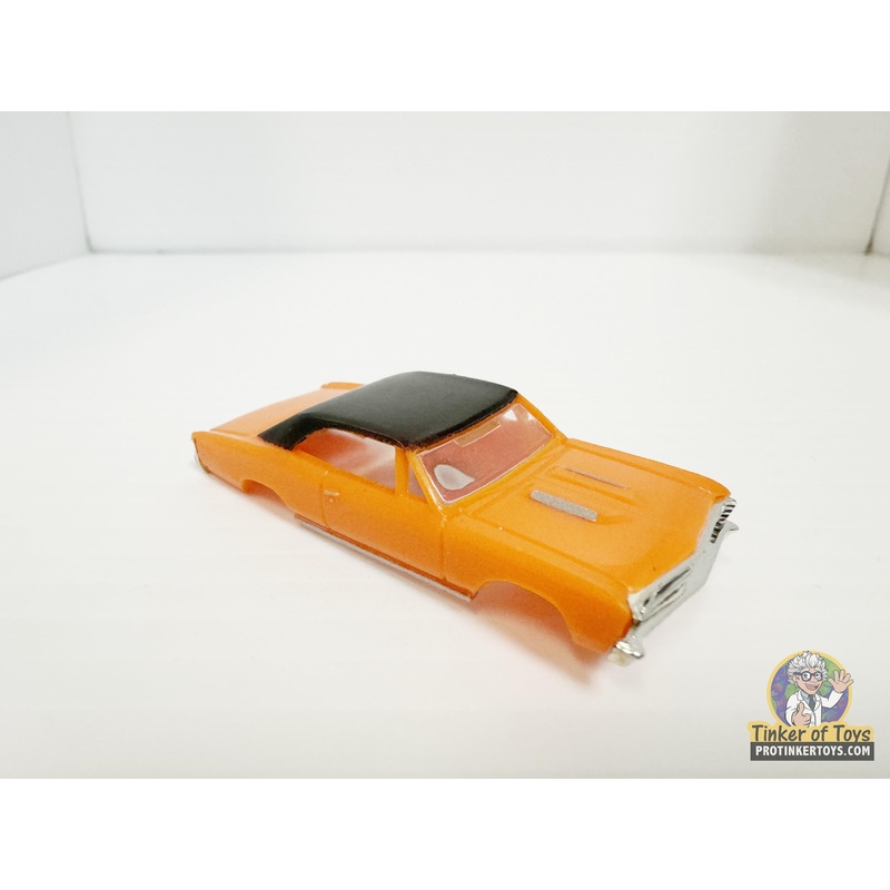1967 Chevelle SS Vinyl Top Orange Black | MM04060 | Model Motoring