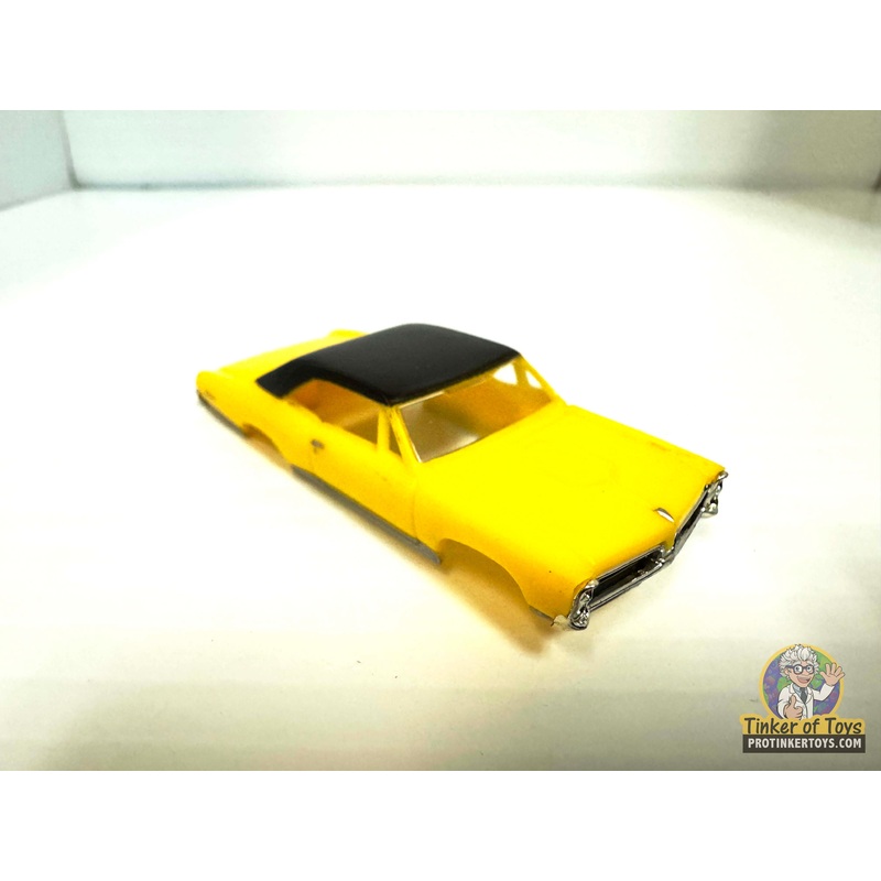 1967 GTO Vinyl Top Yellow | MM06090 | Model Motoring