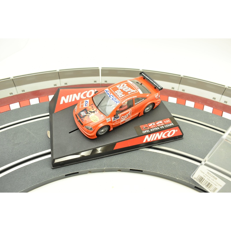 Opel Astra V8 Coupe "60 Seconds" | 50268 | Ninco