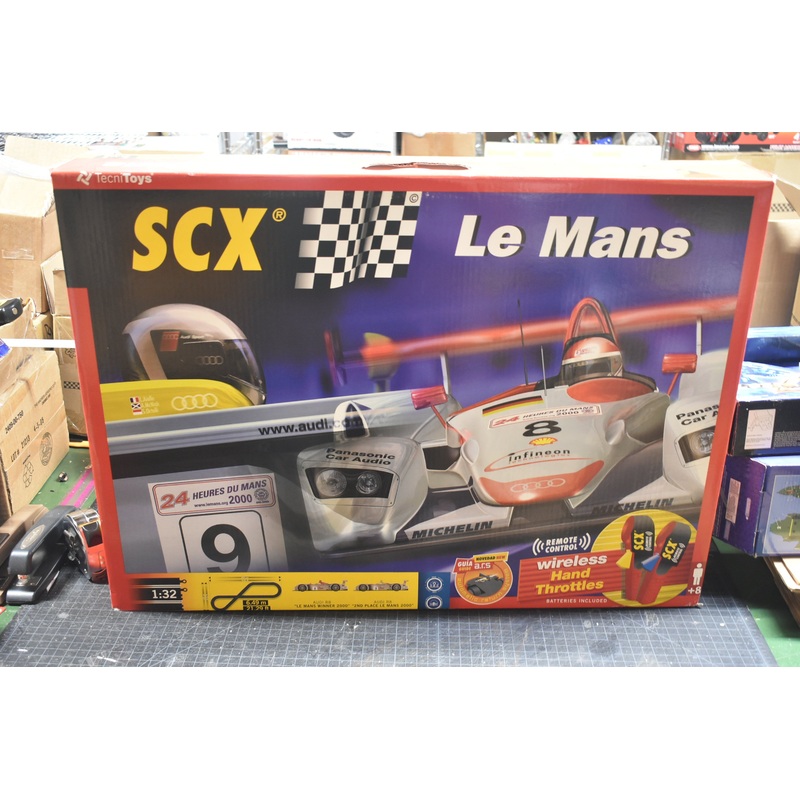 Le MansAnalogSlot Car Set 1/32 C-3 Set 2001| 80500 | SCX