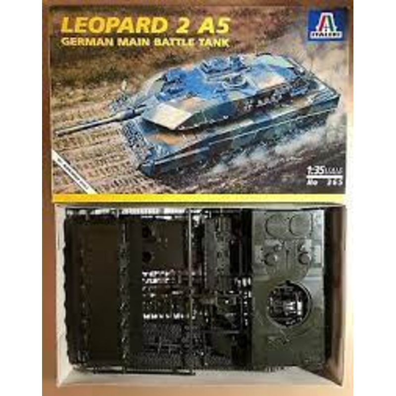 Leopard 2 A5 German Main Battle Tank 1:35 Scale  | 365 | Italeri Model. Co