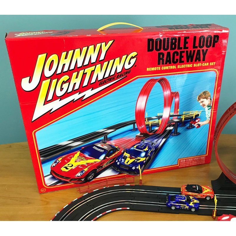 Johnny Lightning 24' Double Loop Raceway Remote Control Electric 1:43 Scale Slot Race Set | JLRS001 | Auto World | EXCLUSIVE