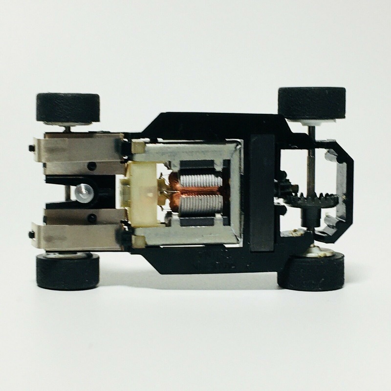 HP-7  Lighted Chassis | Wide | Tyco