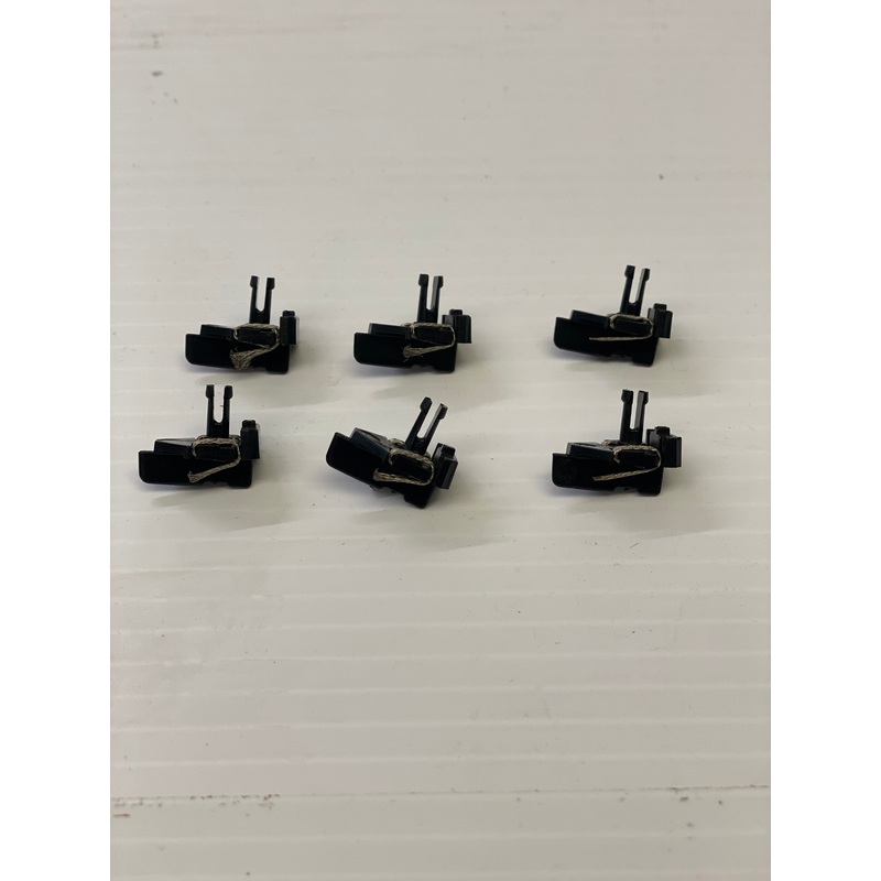 Guide Pins with Braids, old style 1998-2002 6/ea | C8071 | Scalextric