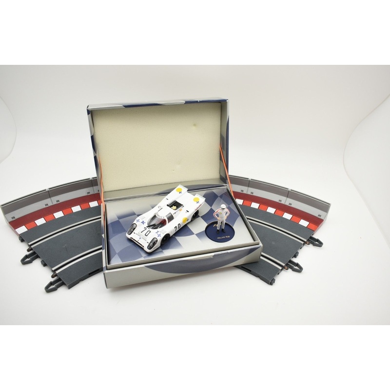 FLY Porsche 917k Campeones Alex Soler Roig & Driver Figure | W02 | GB Track