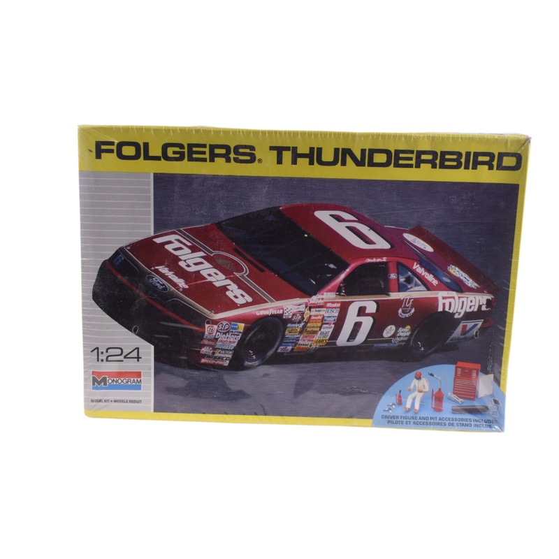 Folgers Thunderbird Driver Figure and Pit Accessories  1:25 Scale | 2928 | Monogram