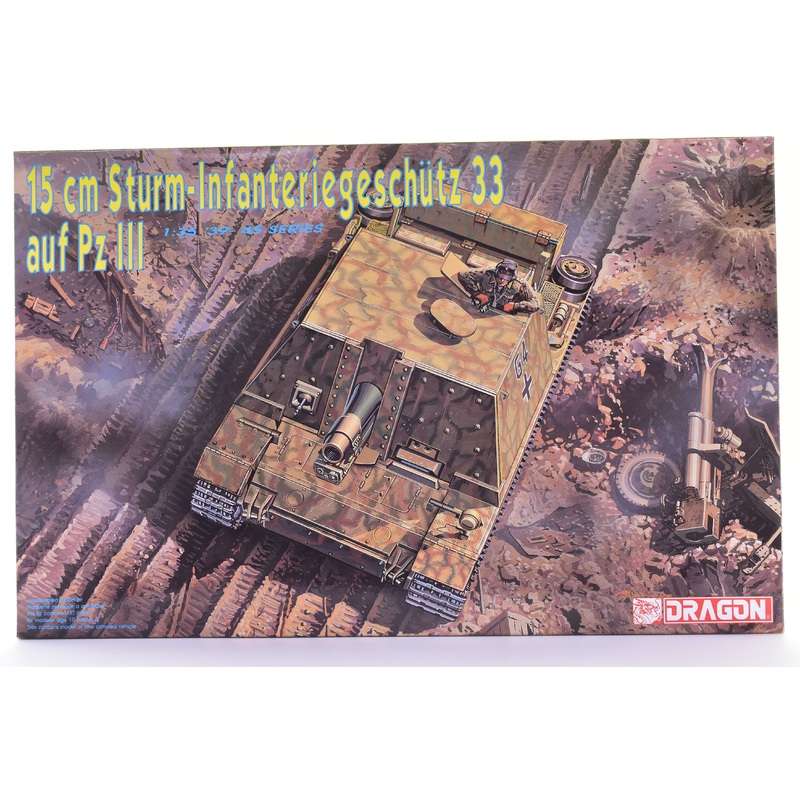 15cm Strum-Infanteroegescjutz 33 auf Pz III '39-'45 Series  1:35 | 6042 | Dragon Model