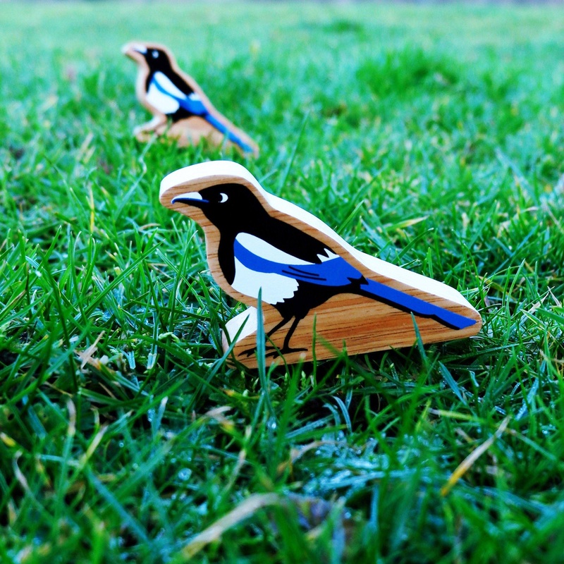 Lanka Kade Magpie