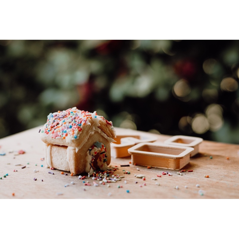 Kinfolk Pantry Gingerbread House Eco Cutter Set