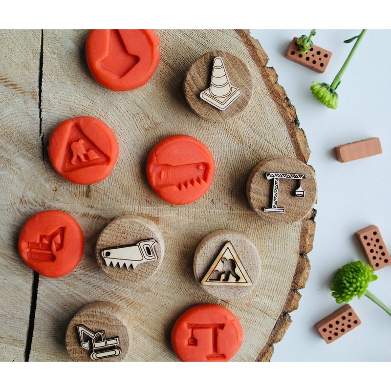 Curiosity Corner Oak Stamps - Lets Build Set