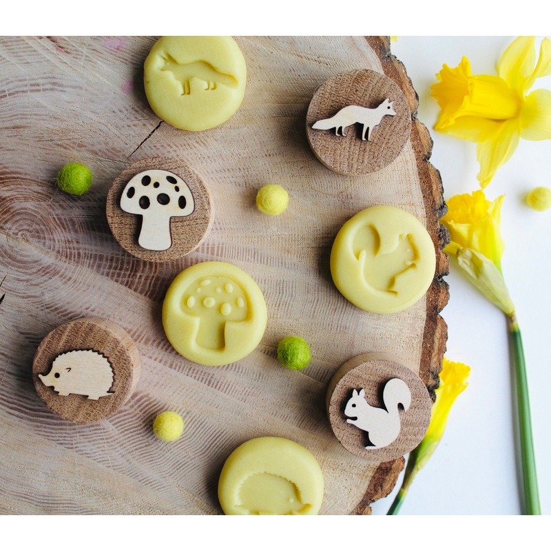 Curiosity Corner Oak Stamps - Woodland