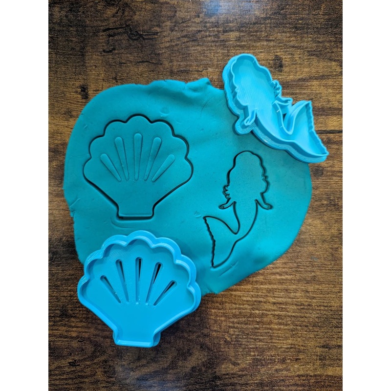 Mermaid Dough Cutter & Puck Set