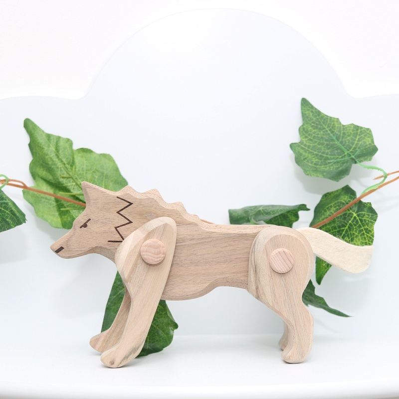 Bajo Tobe Wolf Wooden Figure